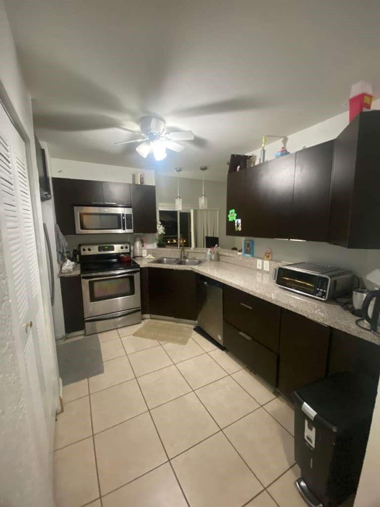 Summer Lakes Condo - Residential