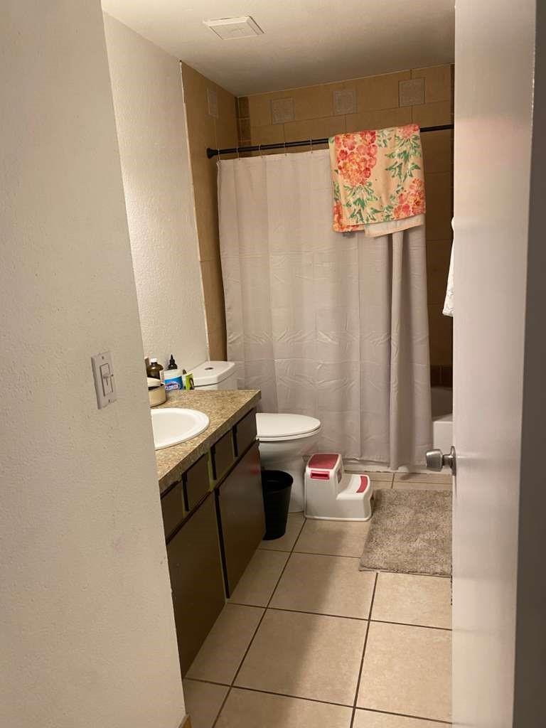 Summer Lakes Condo - Residential