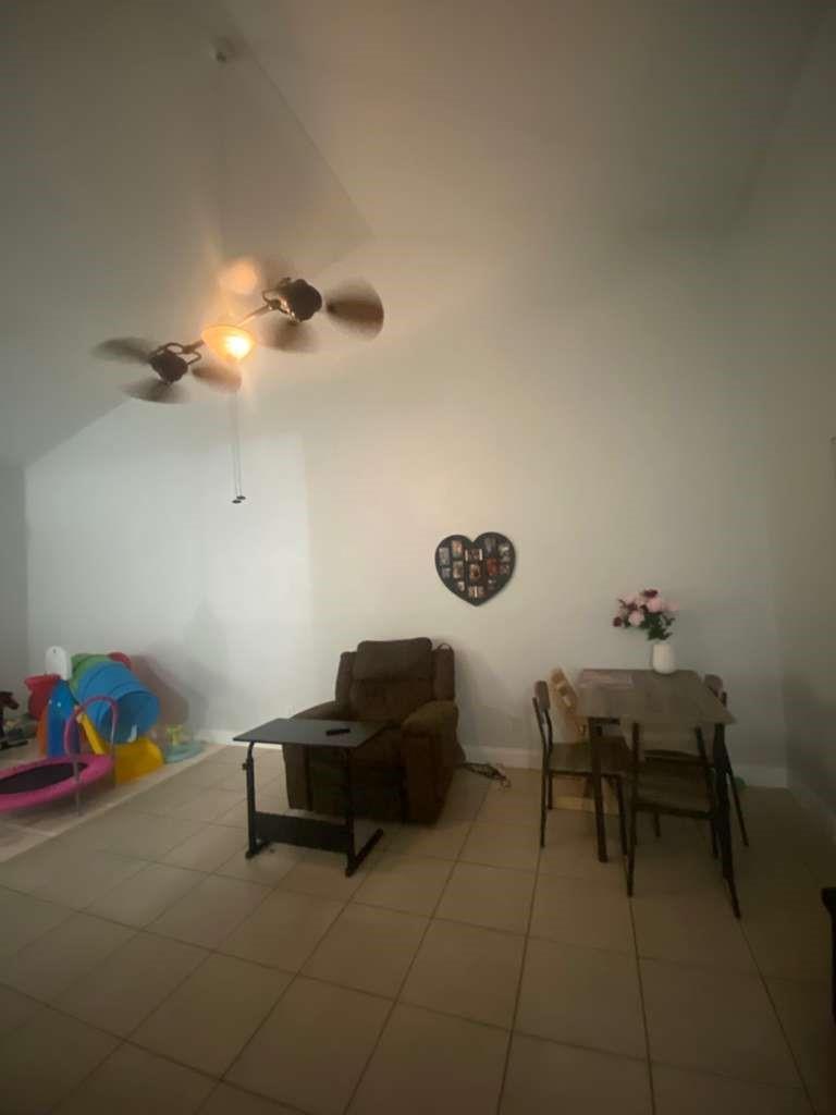 Summer Lakes Condo - Residential