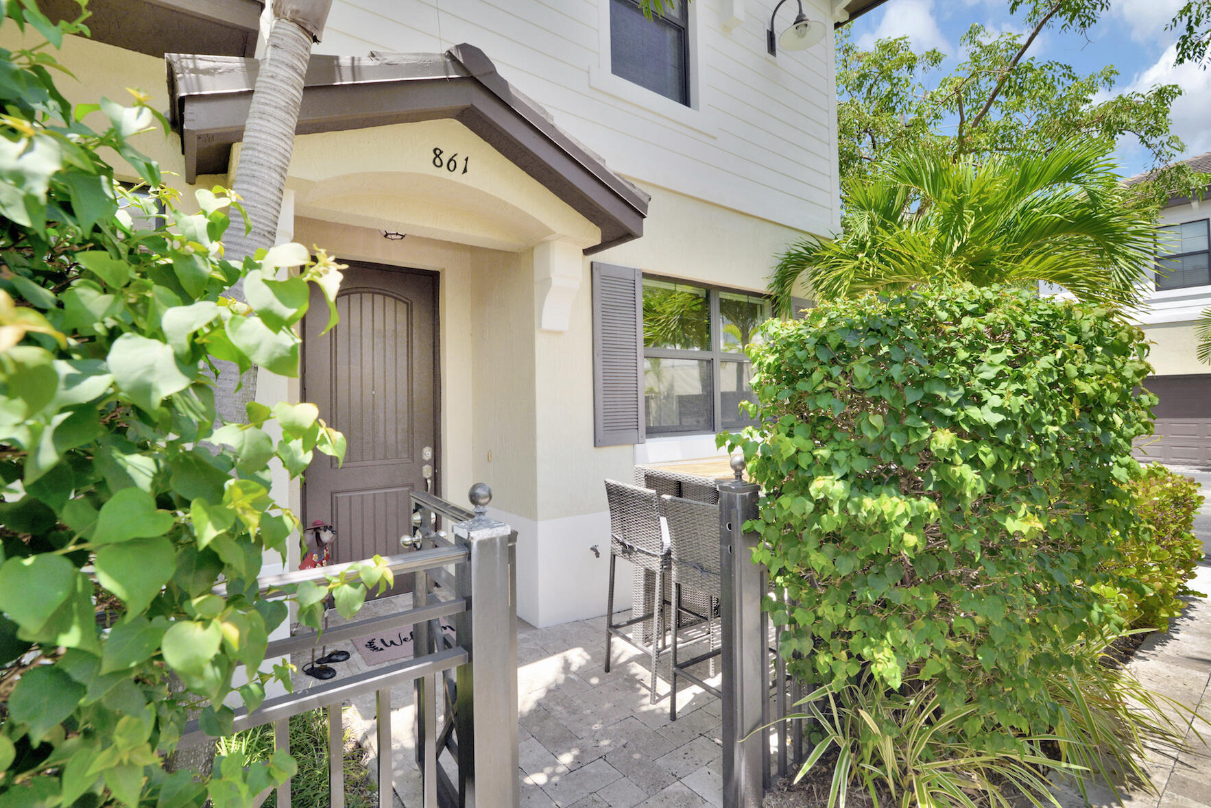 BAREFOOT BEACH VILLAS - Residential Lease