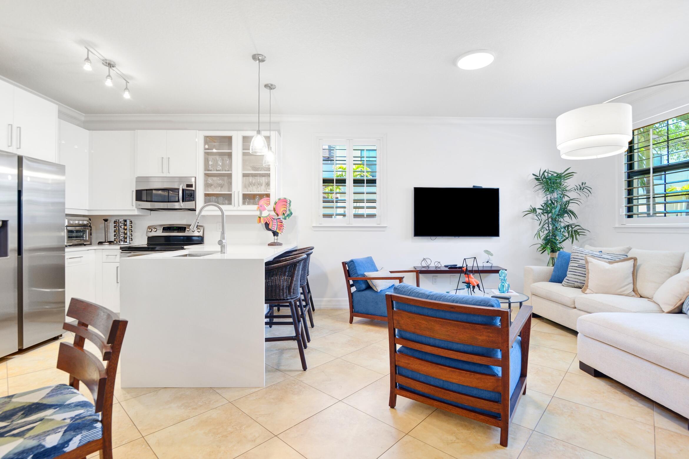 861 S Ocean Boulevard