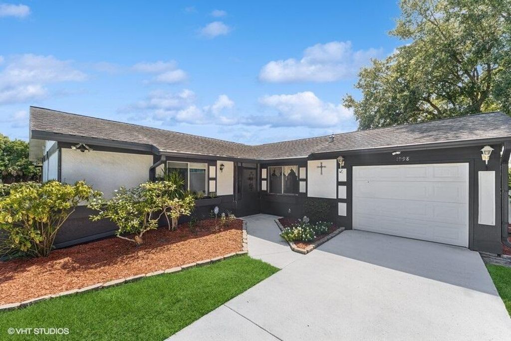 Photo of 1998 SE Morningside Boulevard, Port Saint Lucie, FL 34952 (MLS # R11108287)