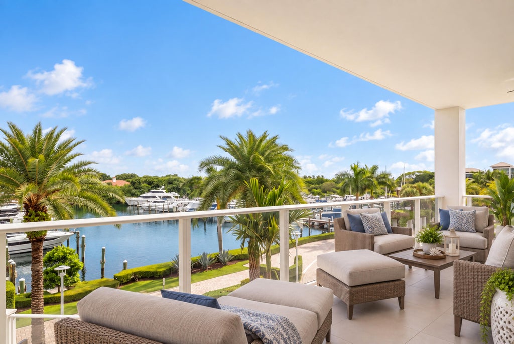 Photo of 2700 Donald Ross Road #303, Palm Beach Gardens, FL 33410 (MLS # B26086440)