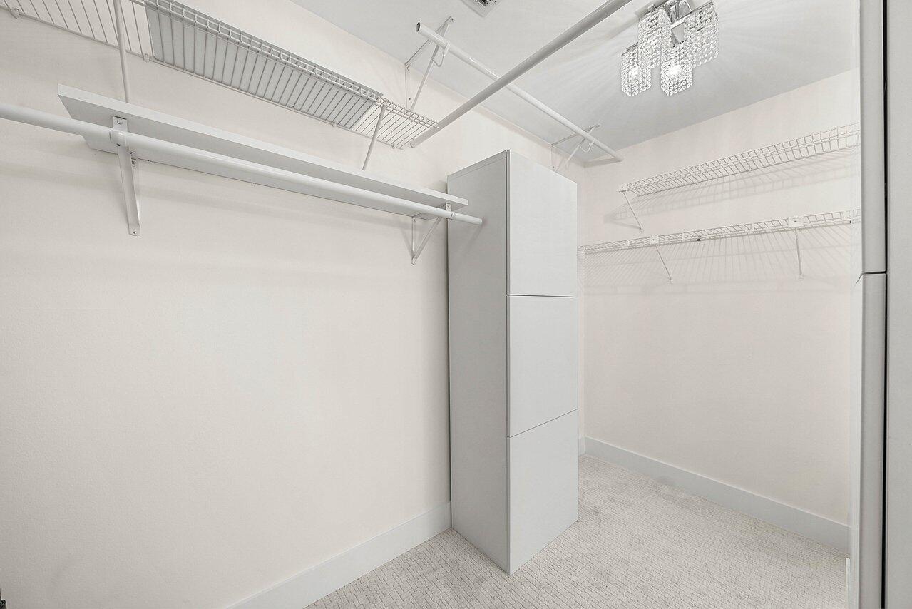 PALM GREENS AT VILLA DEL RAY CONDO II - Residential