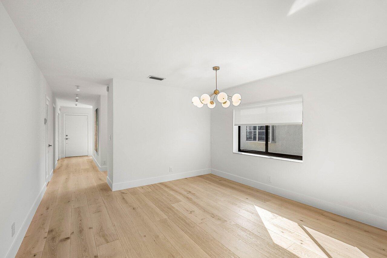 PALM GREENS AT VILLA DEL RAY CONDO II - Residential