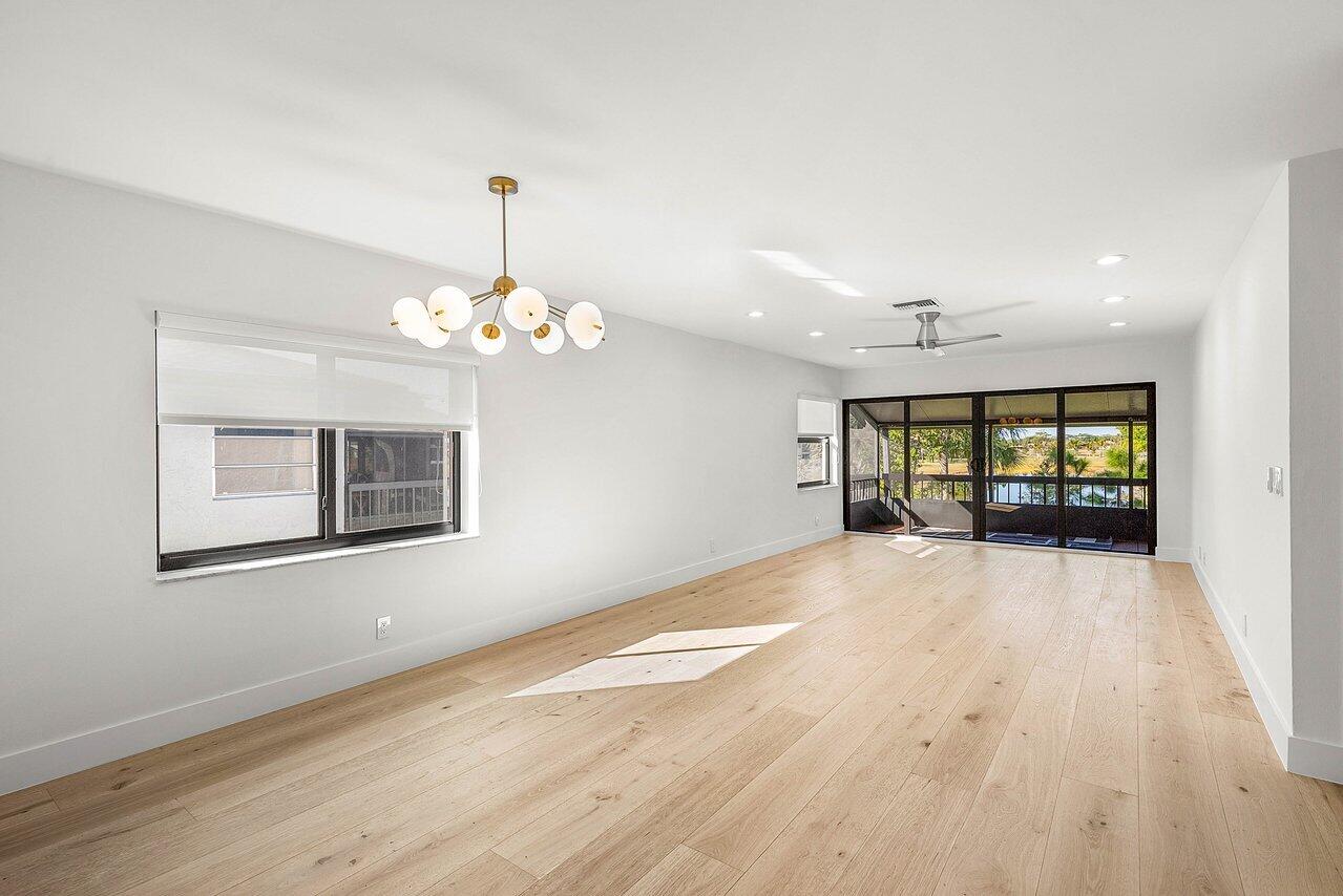 PALM GREENS AT VILLA DEL RAY CONDO II - Residential