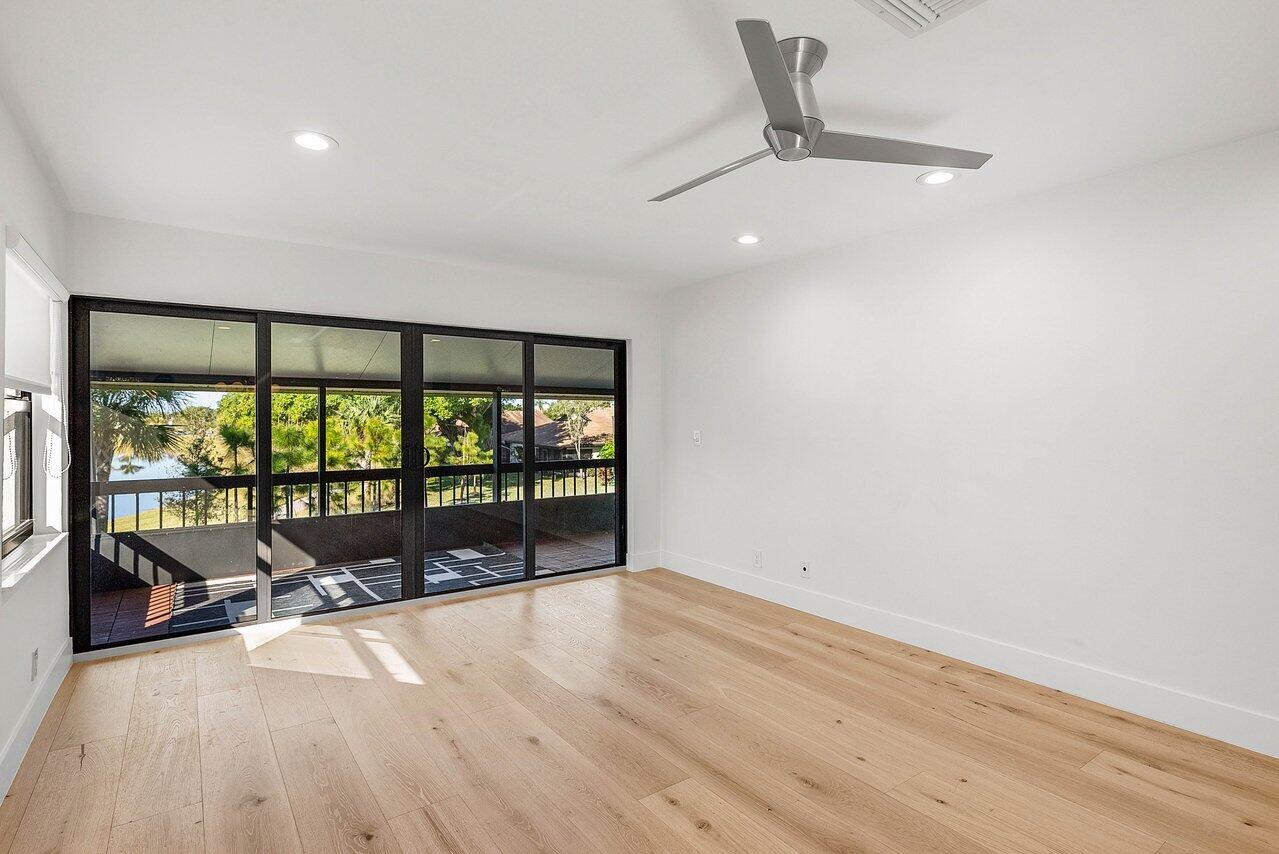 PALM GREENS AT VILLA DEL RAY CONDO II - Residential