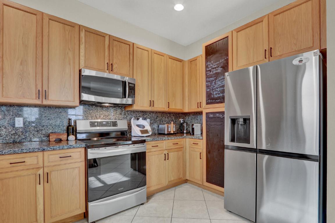 BOTANICA - Residential