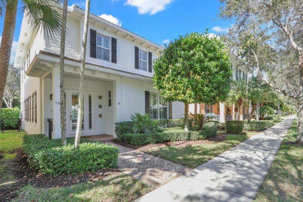 Photo of 164 W Bay Cedar Circle, Jupiter, FL 33458 (MLS # R11153535)