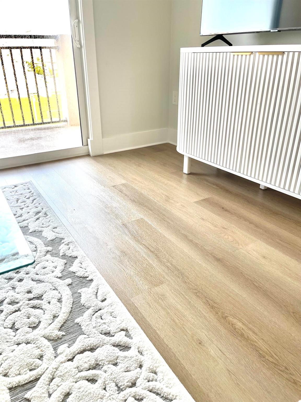 MONTECITO PALM BEACH COND - Residential Lease