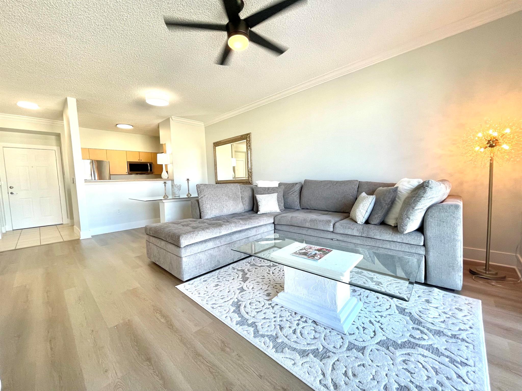 MONTECITO PALM BEACH COND - Residential Lease