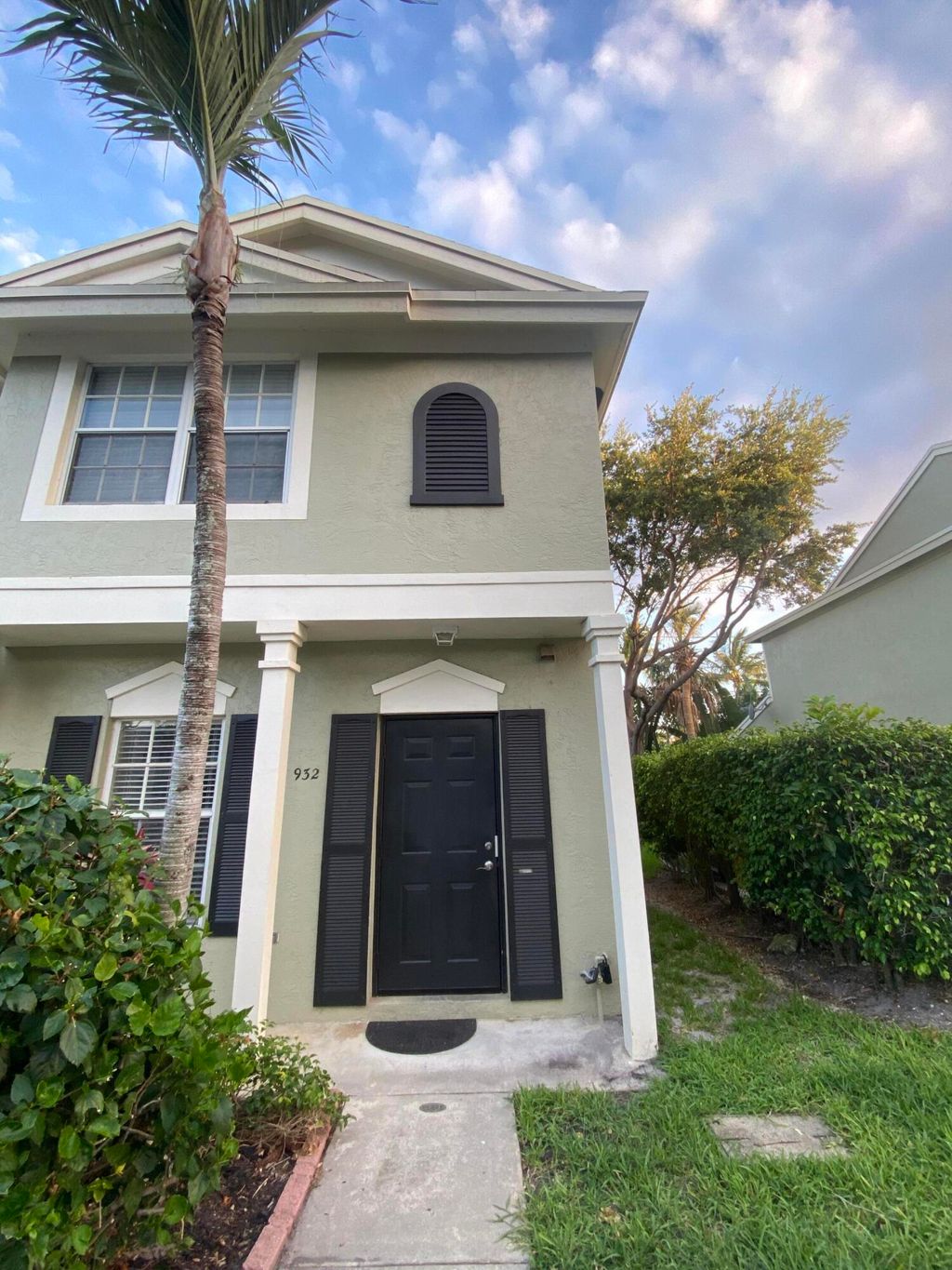 Photo of 932 Kokomo Key Lane, Delray Beach, FL 33483 (MLS # R11093783)