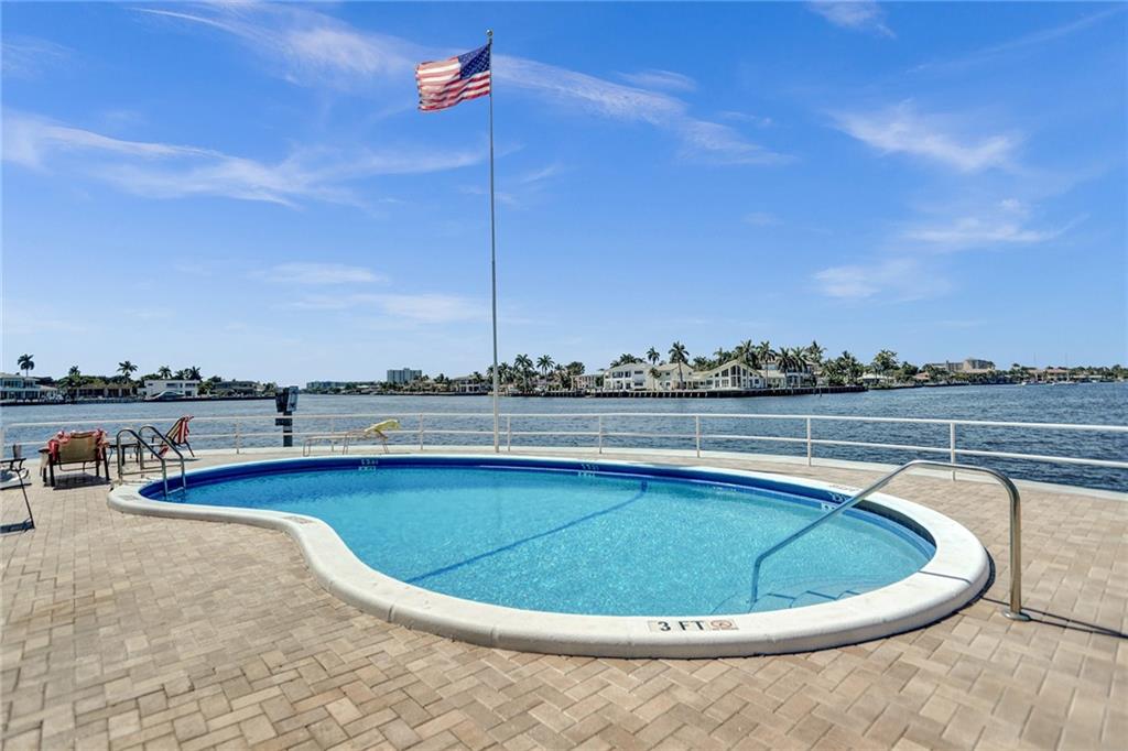 Fairbanks Terrace South - Residential