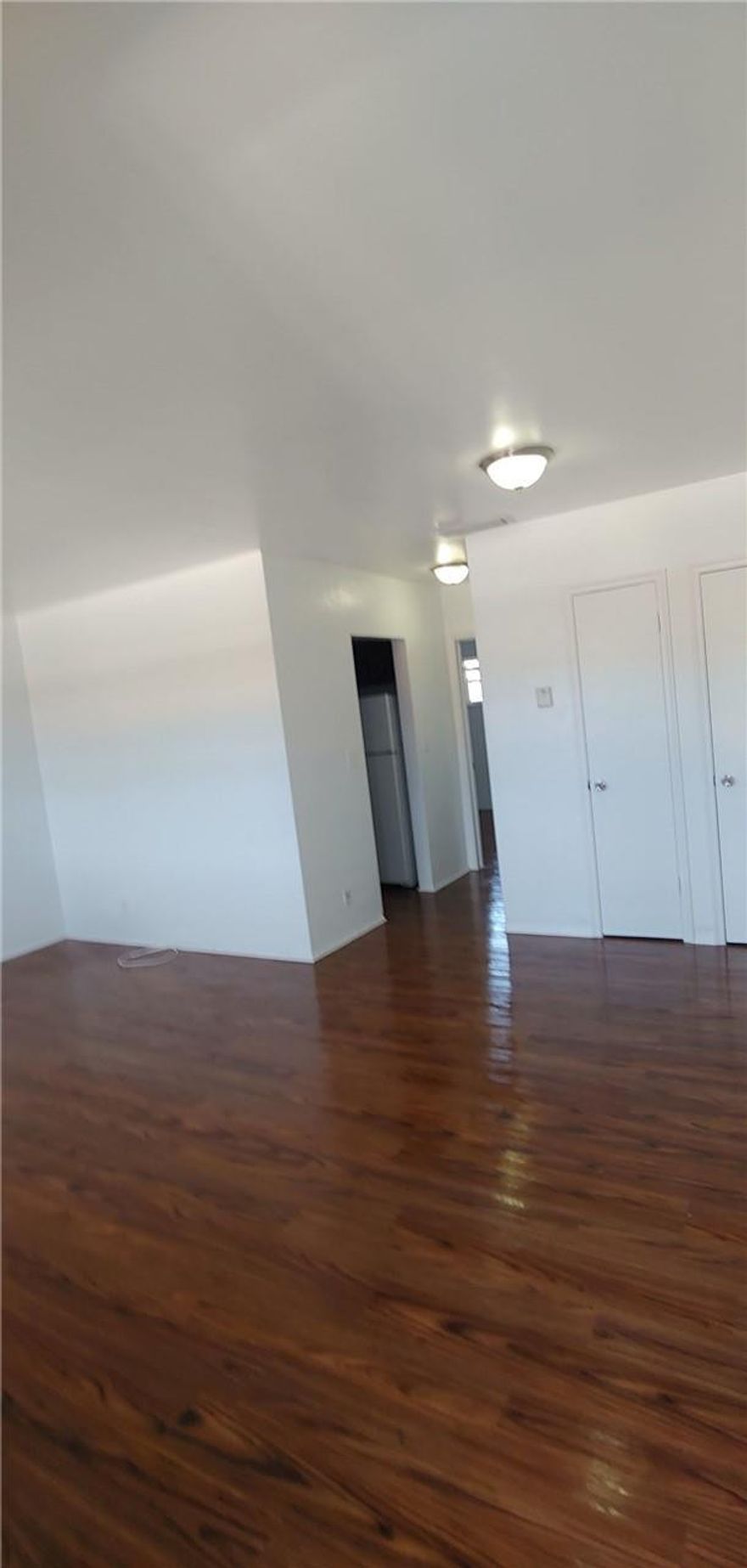 1 Bedroom, 1 Bathroom in Fort Lauderdale, Located East of 95!!! Laundry and Pool On-Site. 1 PARKING SPOT. $100 application fee. Move in $ based on credit. Speedy Approval. MUST SEE!!!