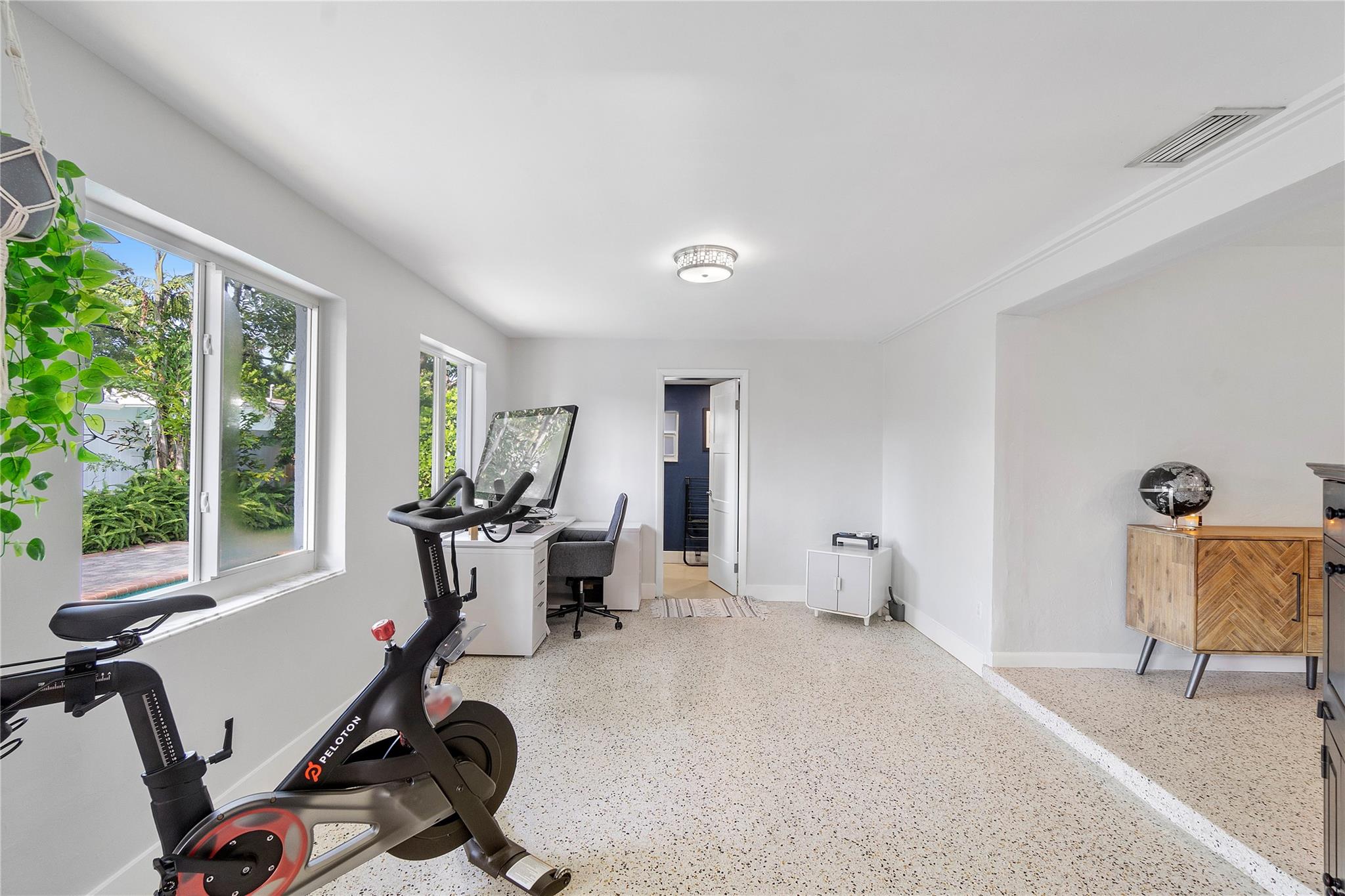 Mary-Knoll - Residential