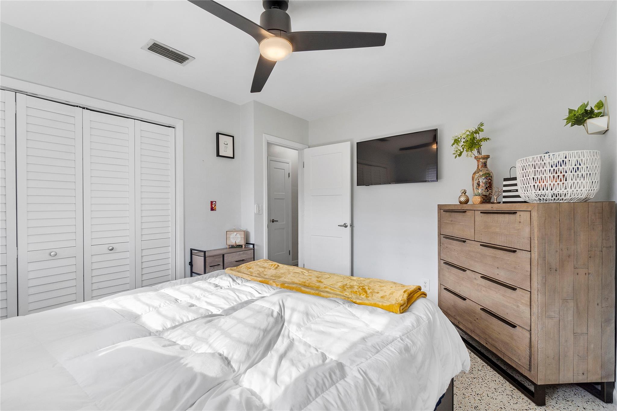 Mary-Knoll - Residential