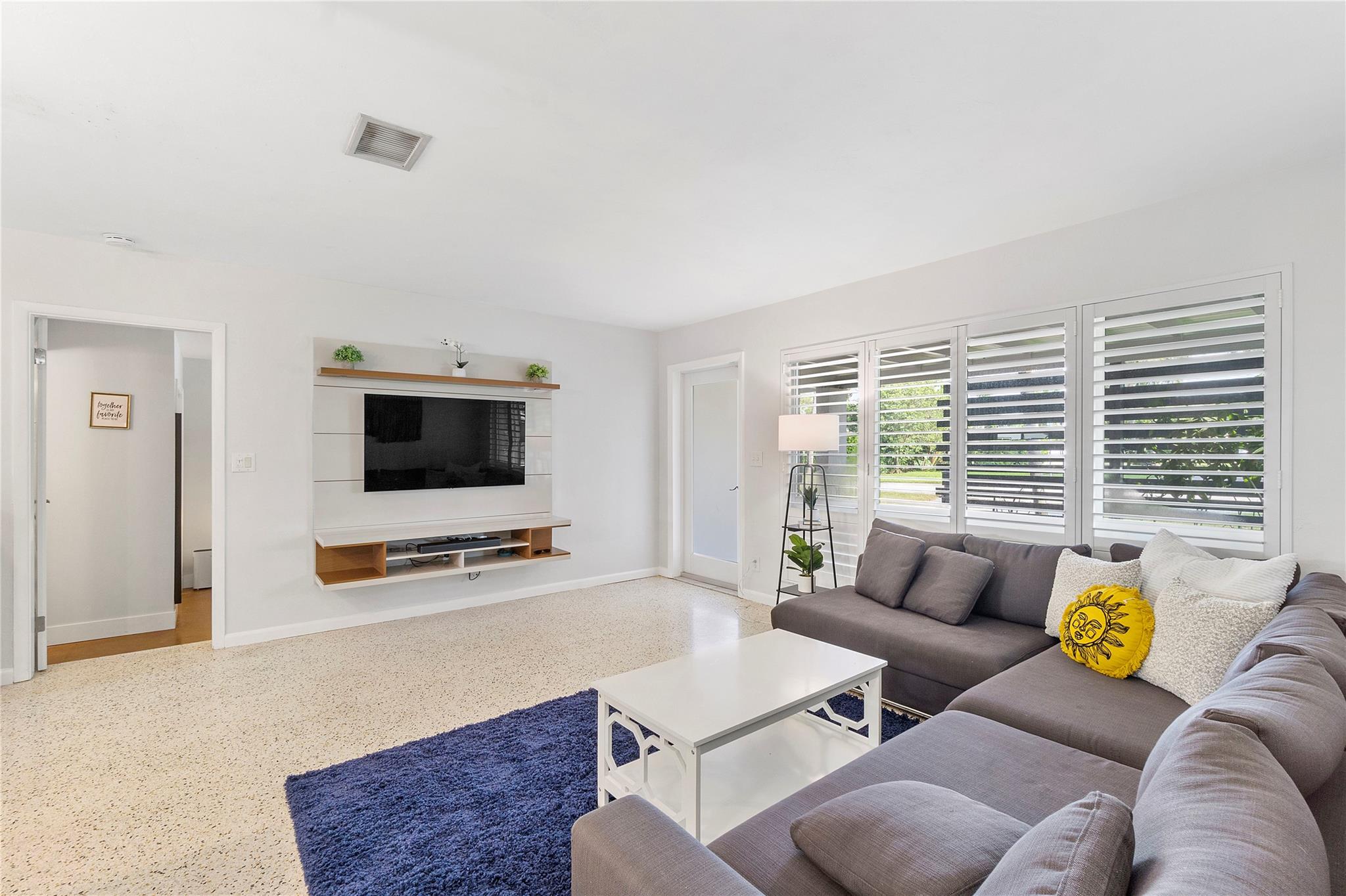 Mary-Knoll - Residential