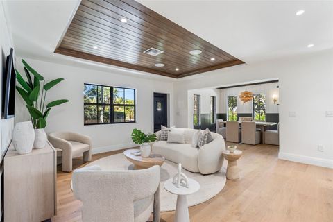 2100 Lake Avenue West Palm Beach FL 33401