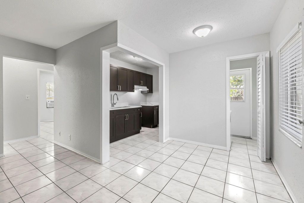 Photo of 1409 NW 7th Avenue, Fort Lauderdale, FL 33311 (MLS # B26025526)