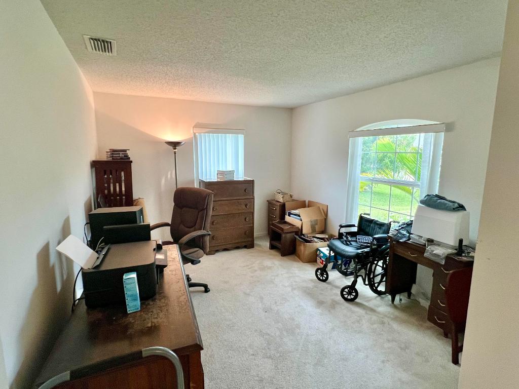 PORT ST LUCIE SECTION 20 - Residential