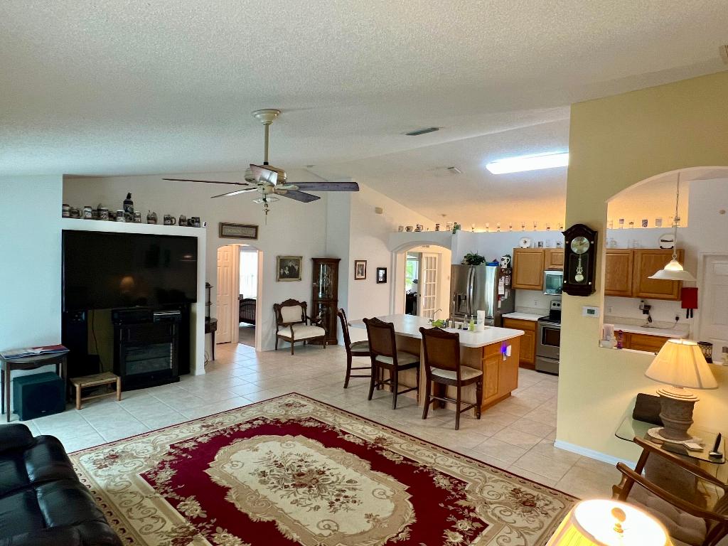 PORT ST LUCIE SECTION 20 - Residential