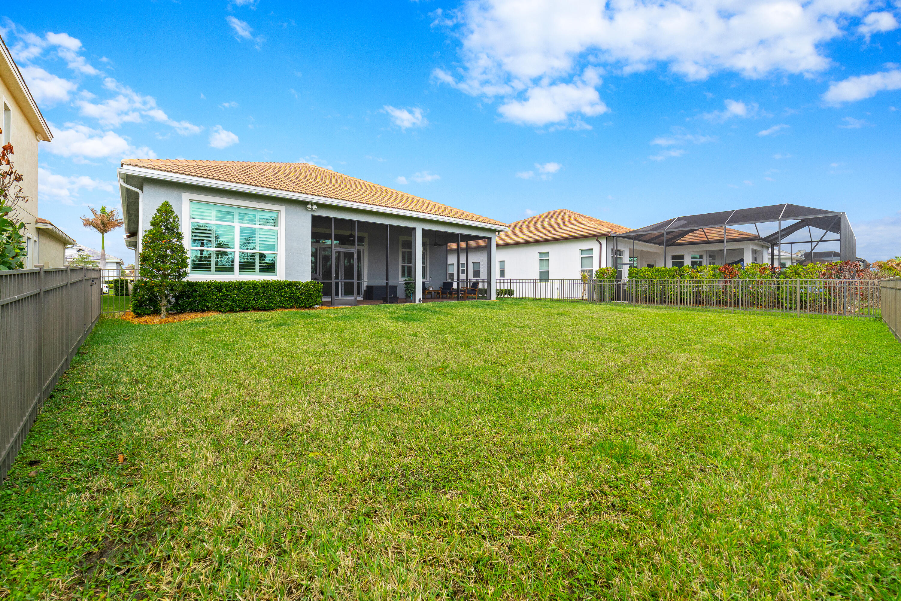 VERANO SOUTH - Residential