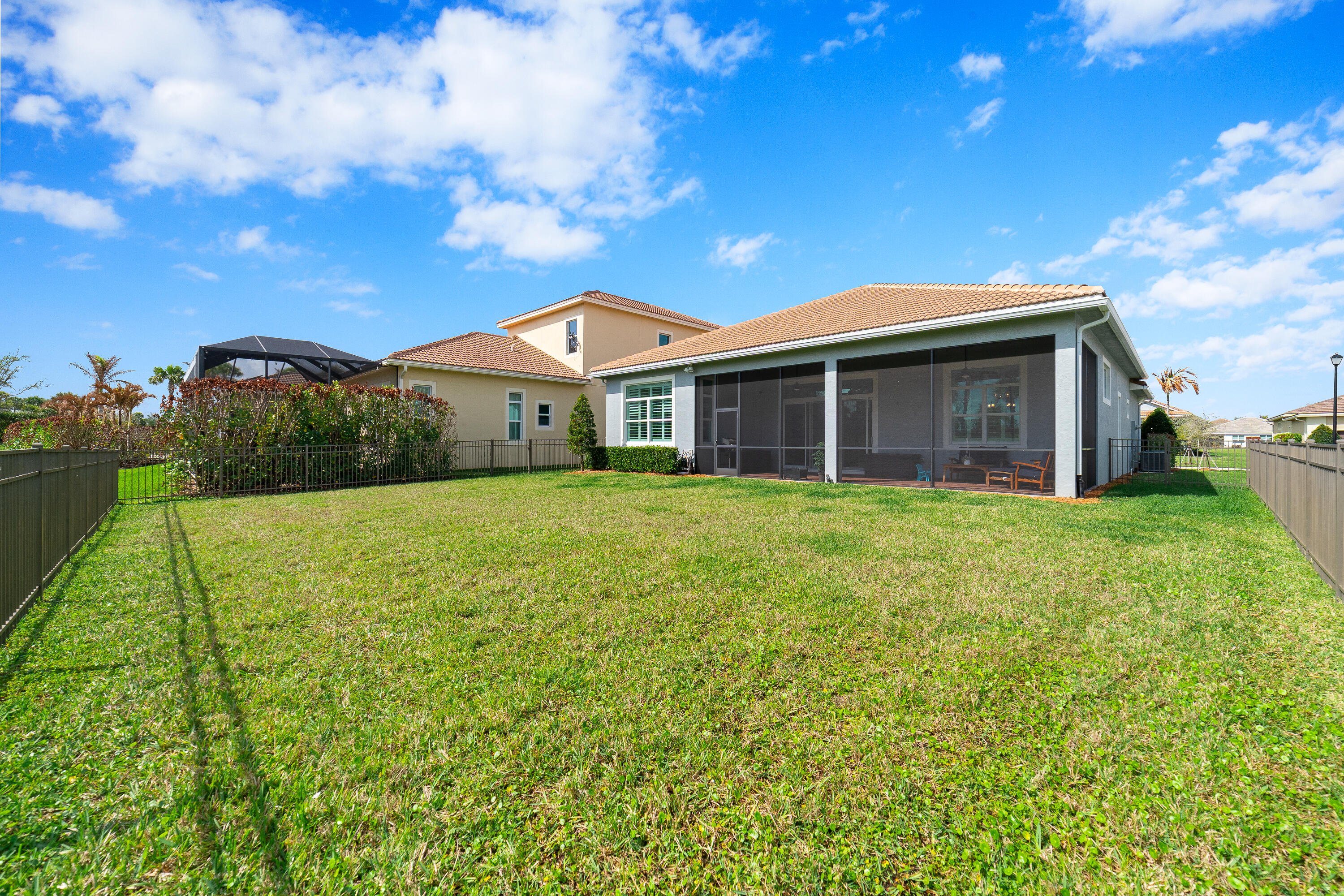 VERANO SOUTH - Residential