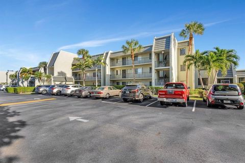 Photo of 4100 Tivoli Court #304, Lake Worth, FL 33467 (MLS # F10549055)