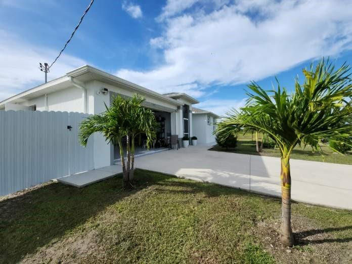 Port La Belle Un 102 - Residential