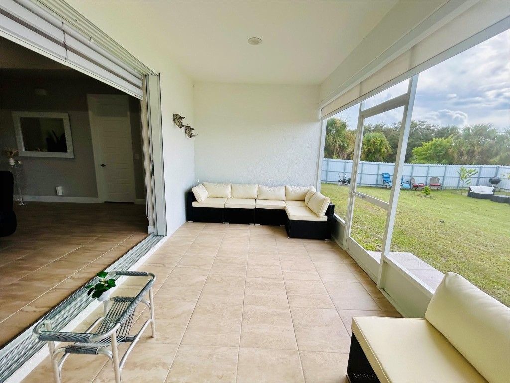 Port La Belle Un 102 - Residential