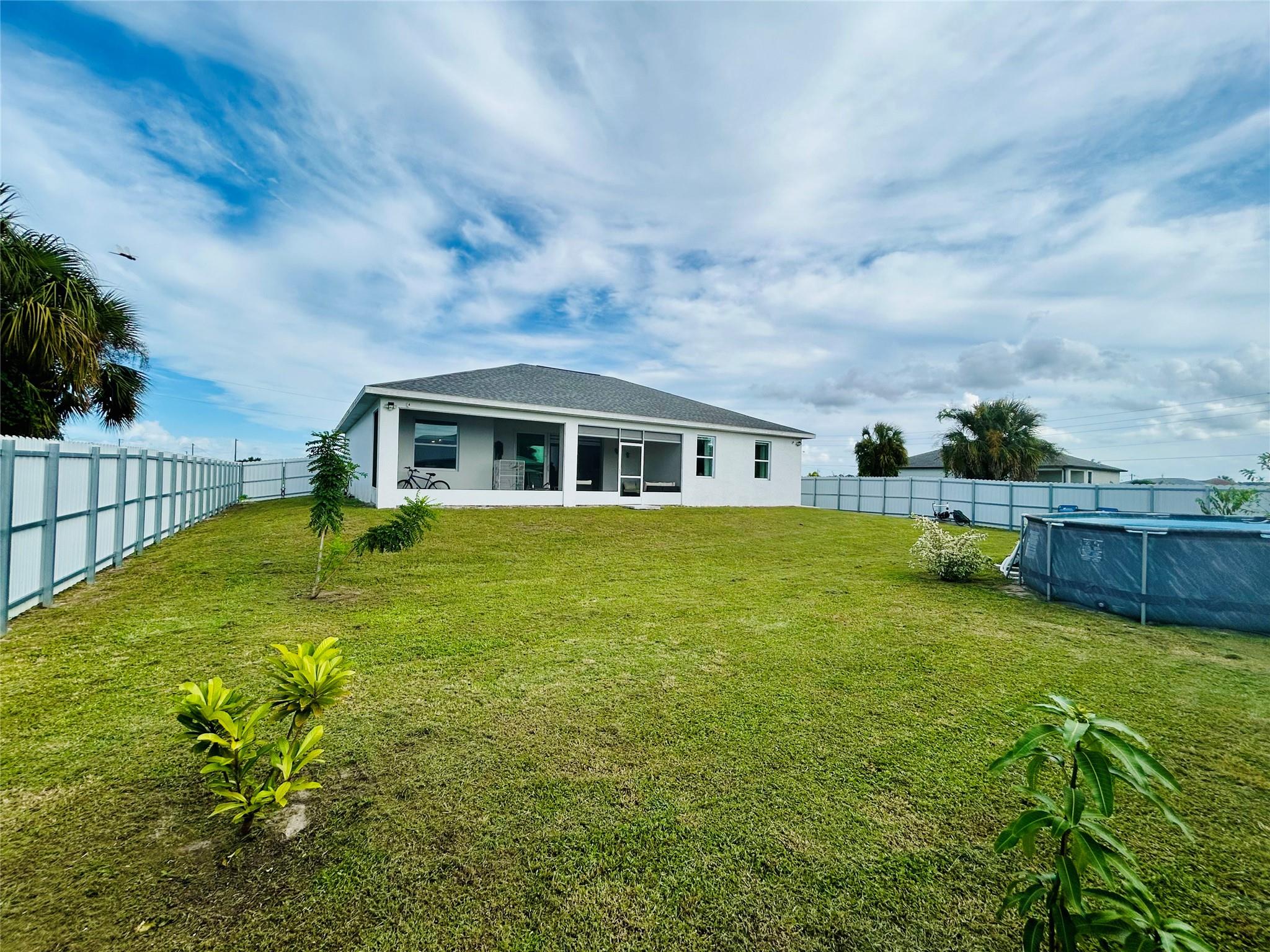 Port La Belle Un 102 - Residential