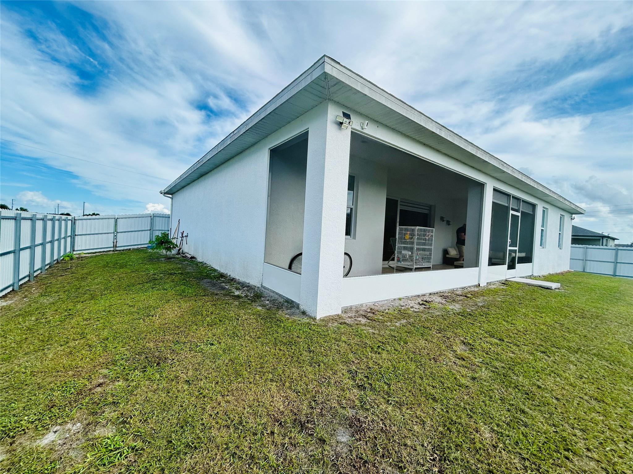 Port La Belle Un 102 - Residential