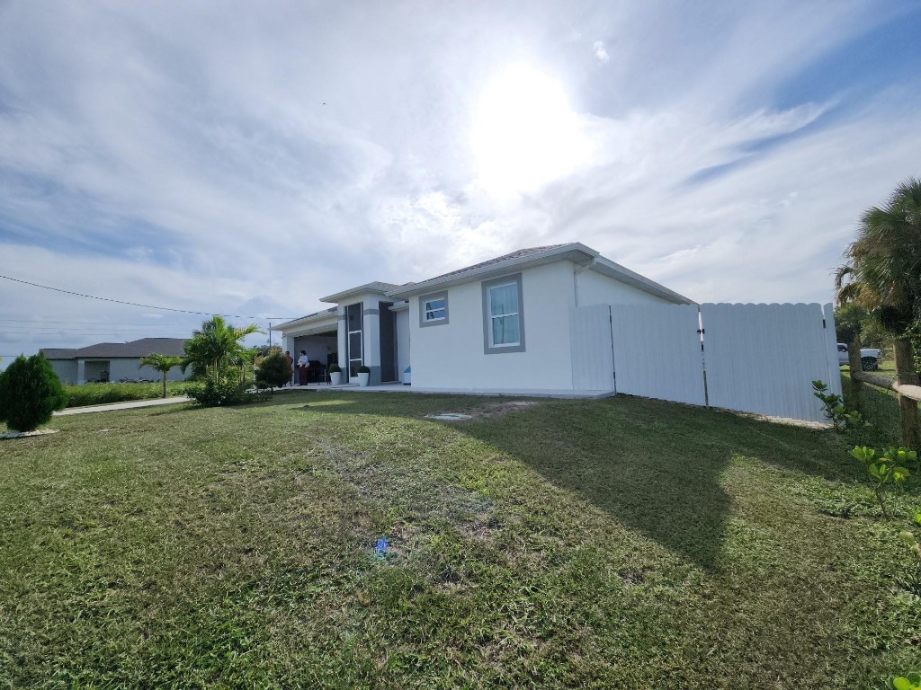 Port La Belle Un 102 - Residential