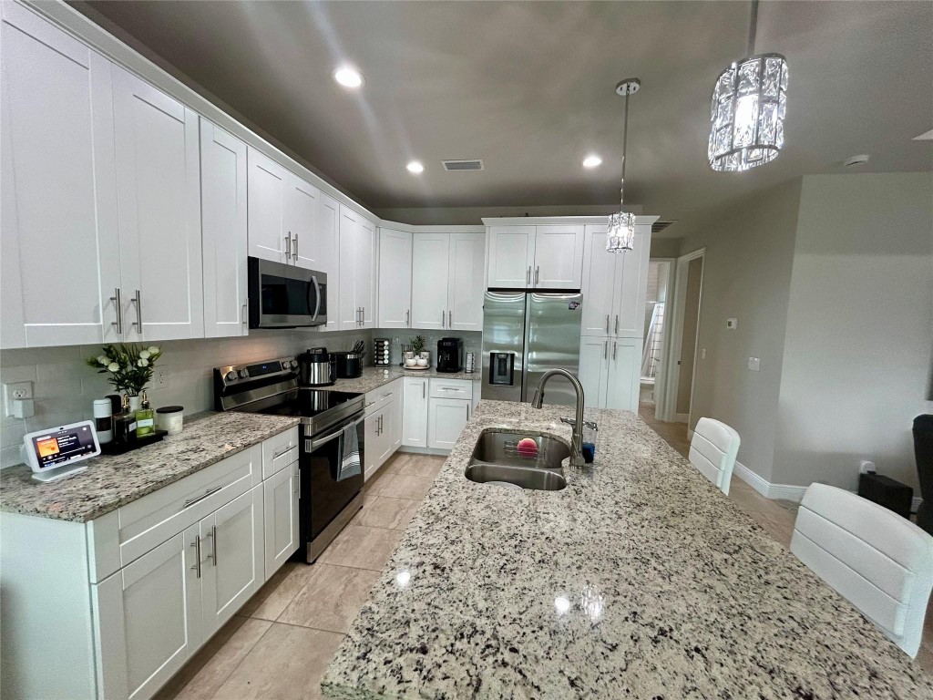 Port La Belle Un 102 - Residential