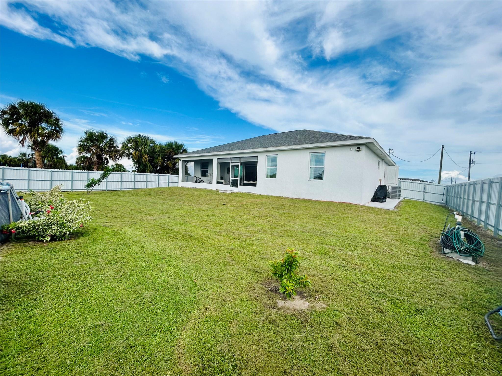 Port La Belle Un 102 - Residential