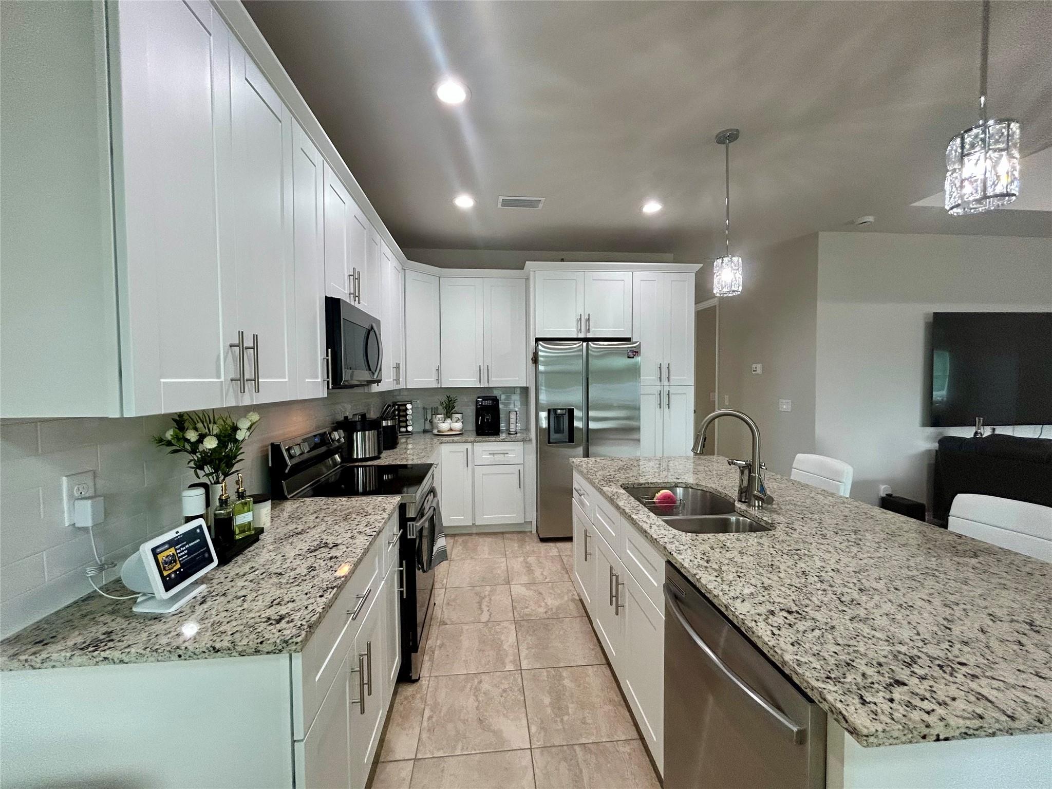 Port La Belle Un 102 - Residential