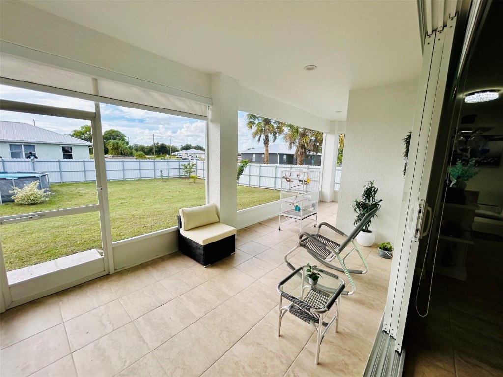 Port La Belle Un 102 - Residential