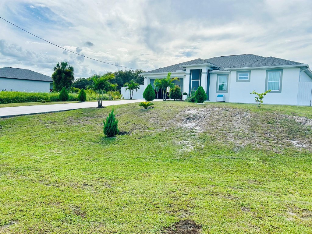 Port La Belle Un 102 - Residential