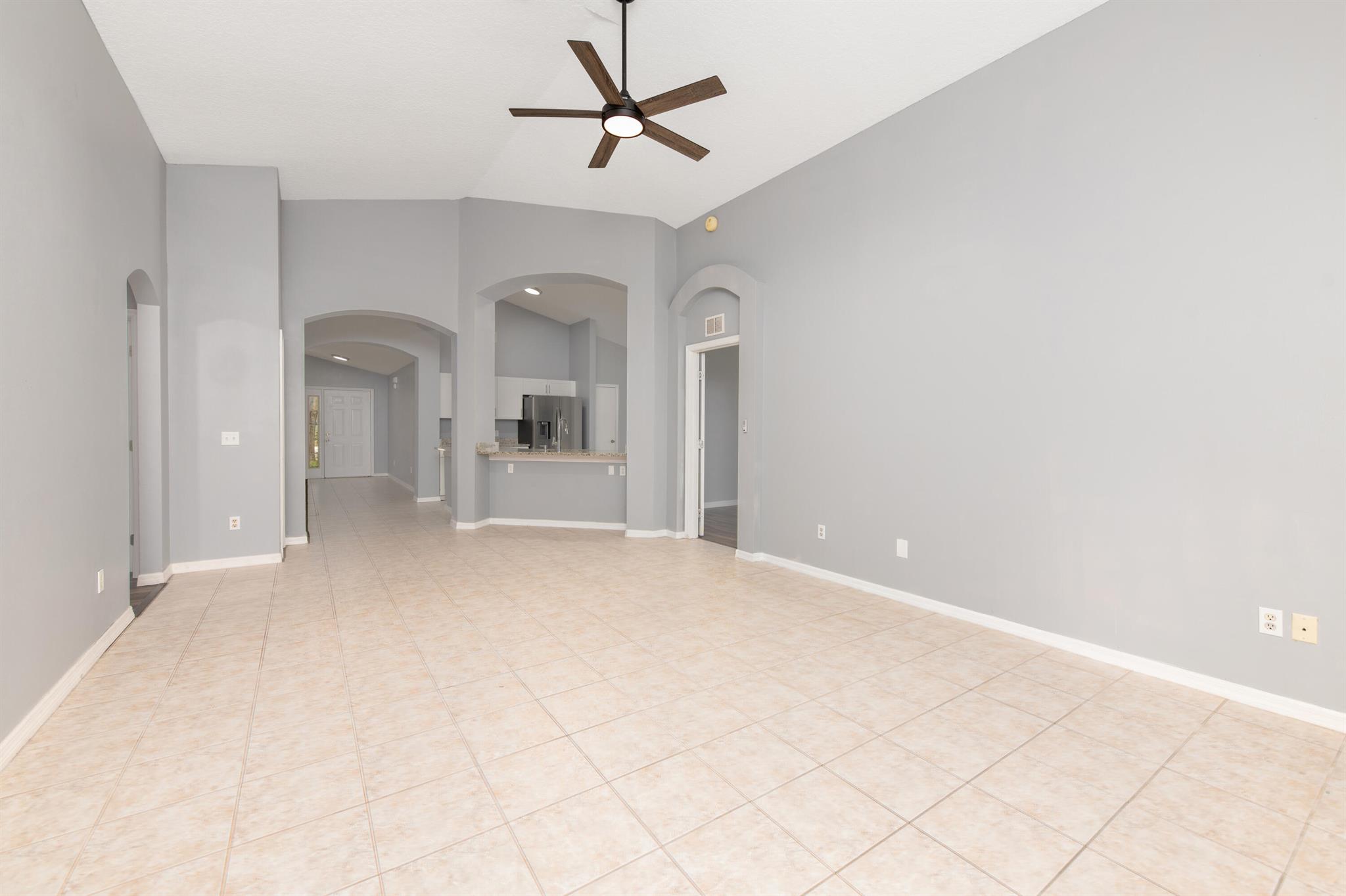 LAKE LUCIE ESTATES - Residential