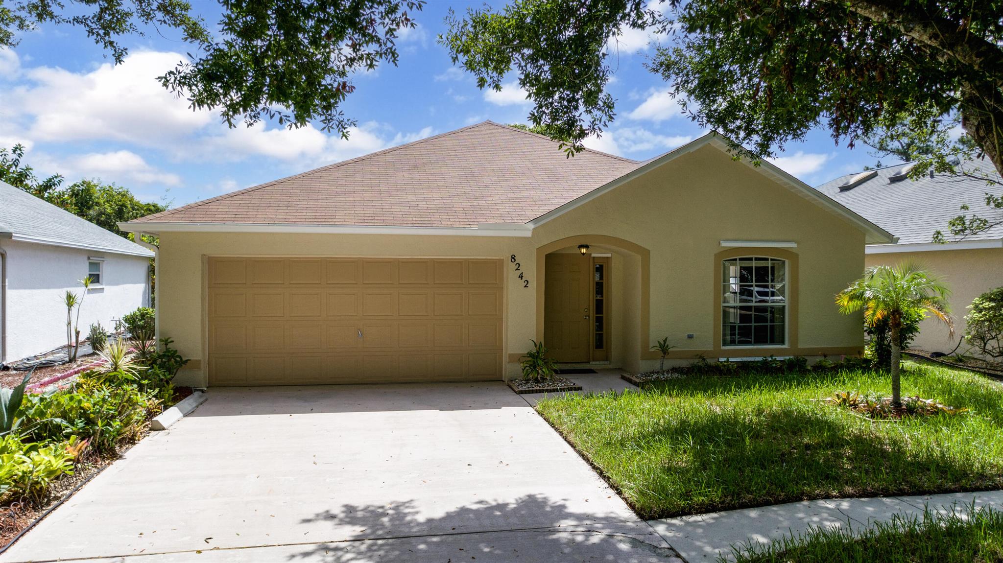 LAKE LUCIE ESTATES - Residential