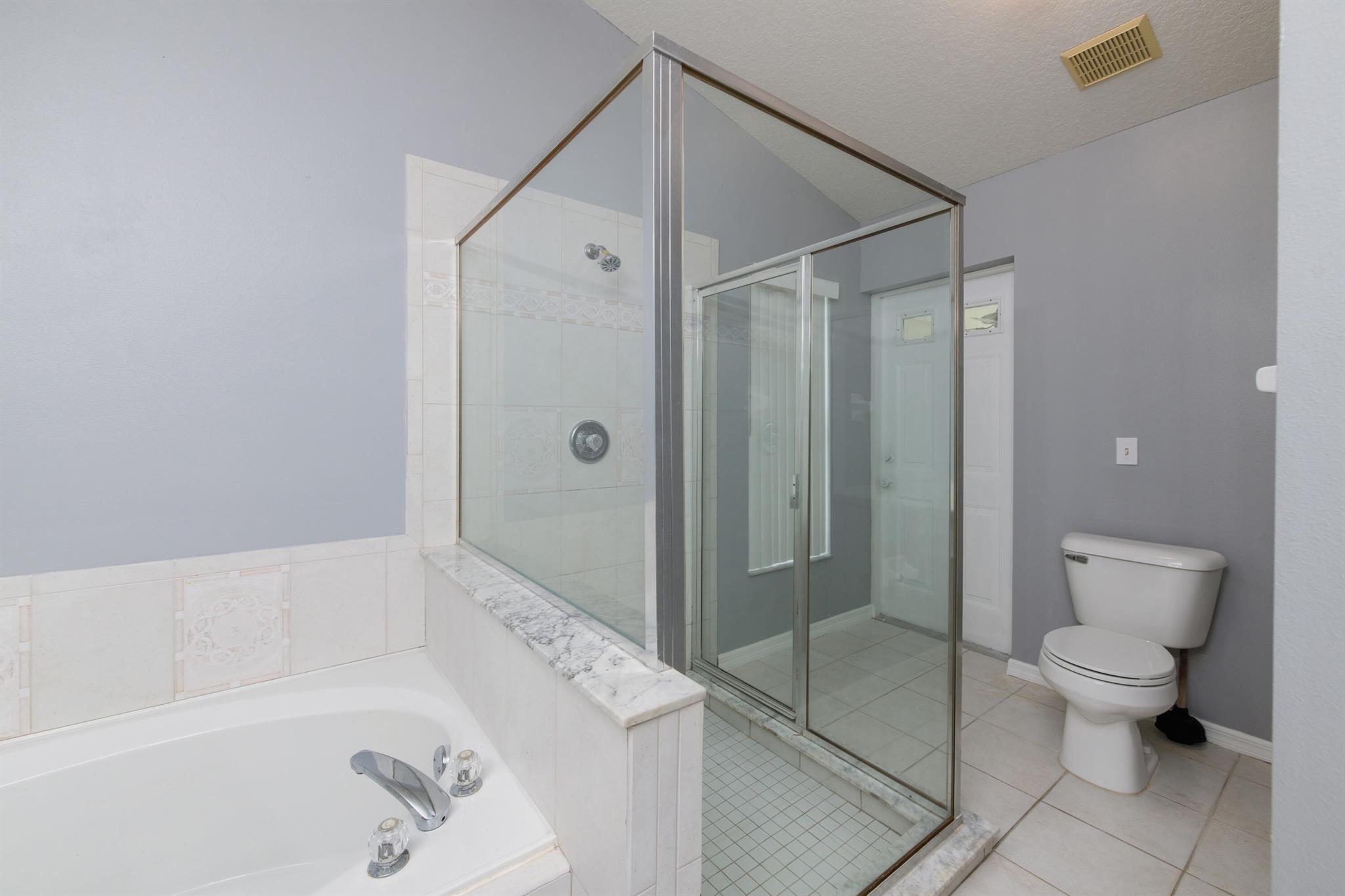 LAKE LUCIE ESTATES - Residential