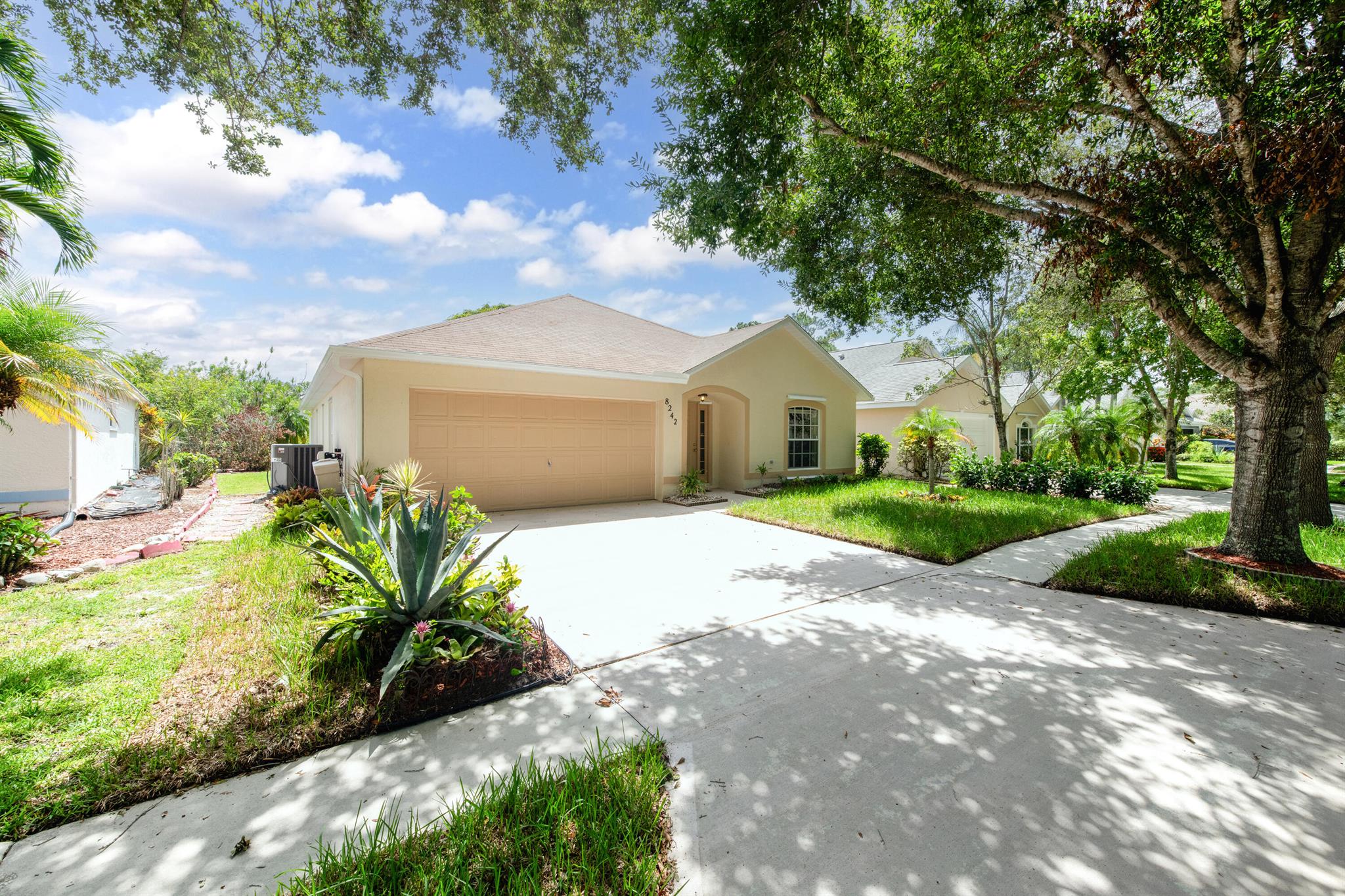 LAKE LUCIE ESTATES - Residential