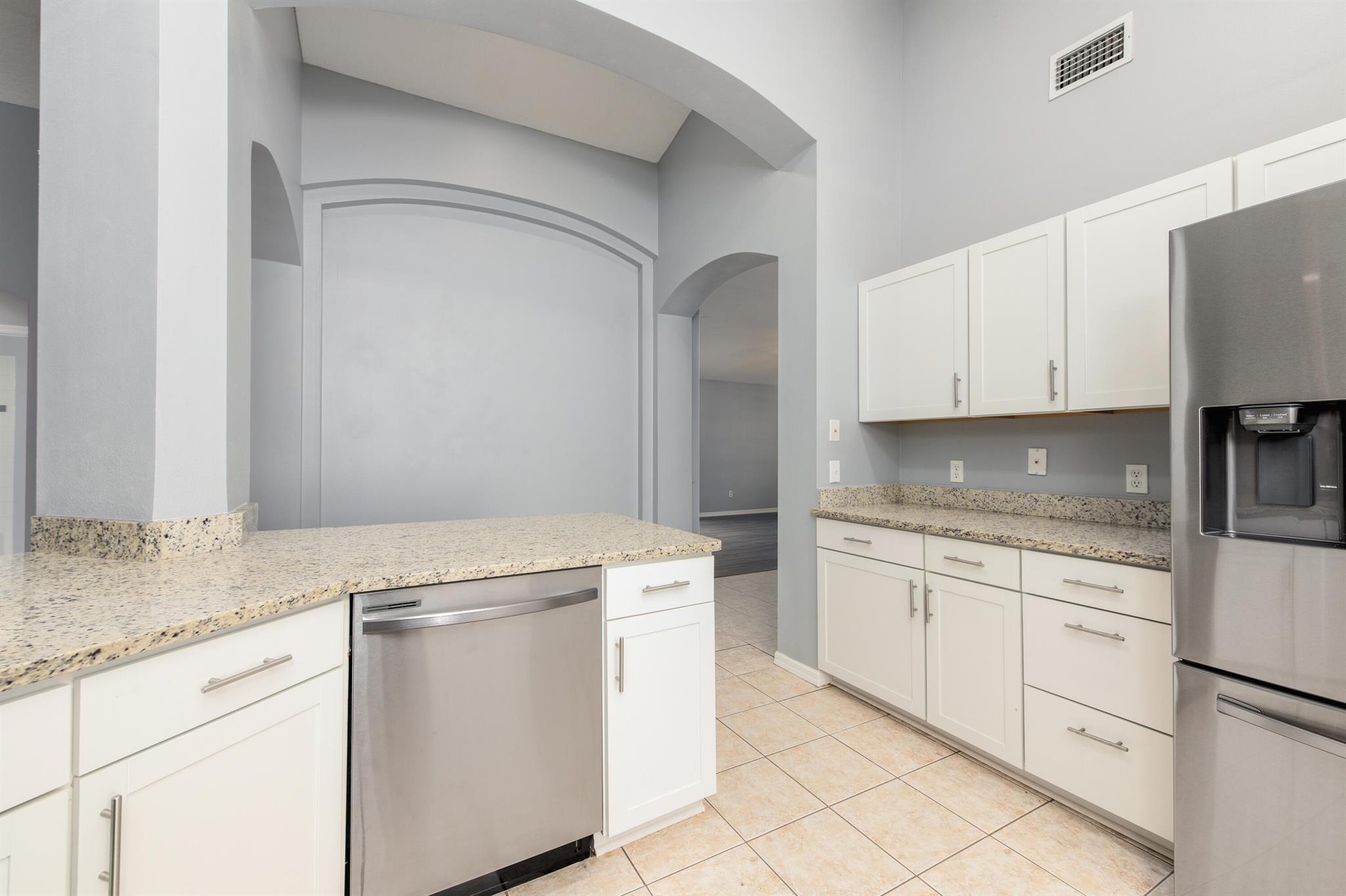 LAKE LUCIE ESTATES - Residential