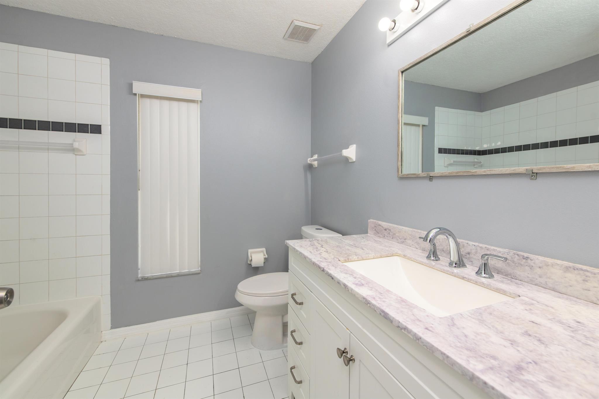 LAKE LUCIE ESTATES - Residential