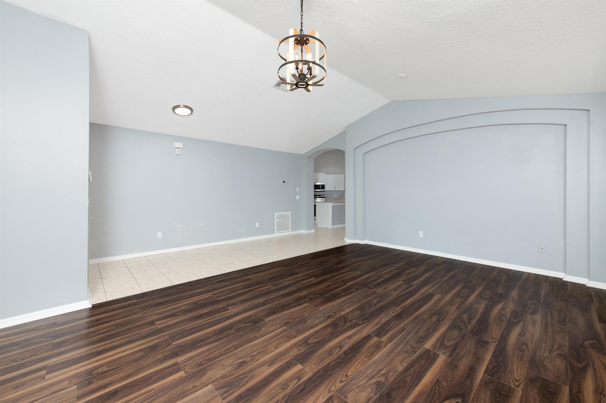 LAKE LUCIE ESTATES - Residential