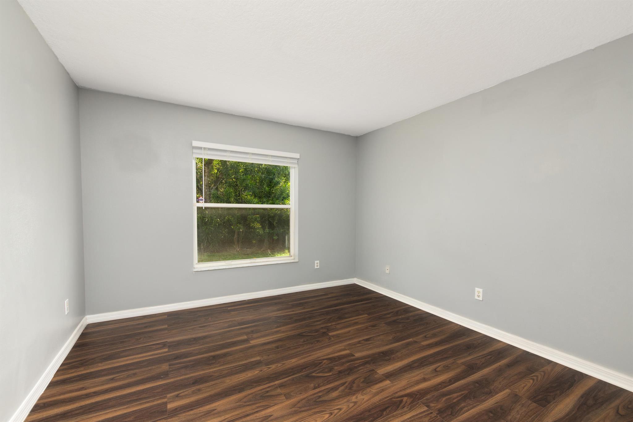 LAKE LUCIE ESTATES - Residential