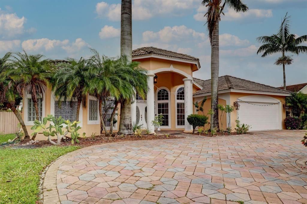 Photo of 3813 SW Lafleur Street, Port Saint Lucie, FL 34953 (MLS # R10679206)