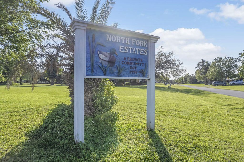 Photo of 1600 Mallard Court, Fort Pierce, FL 34982 (MLS # R10955866)