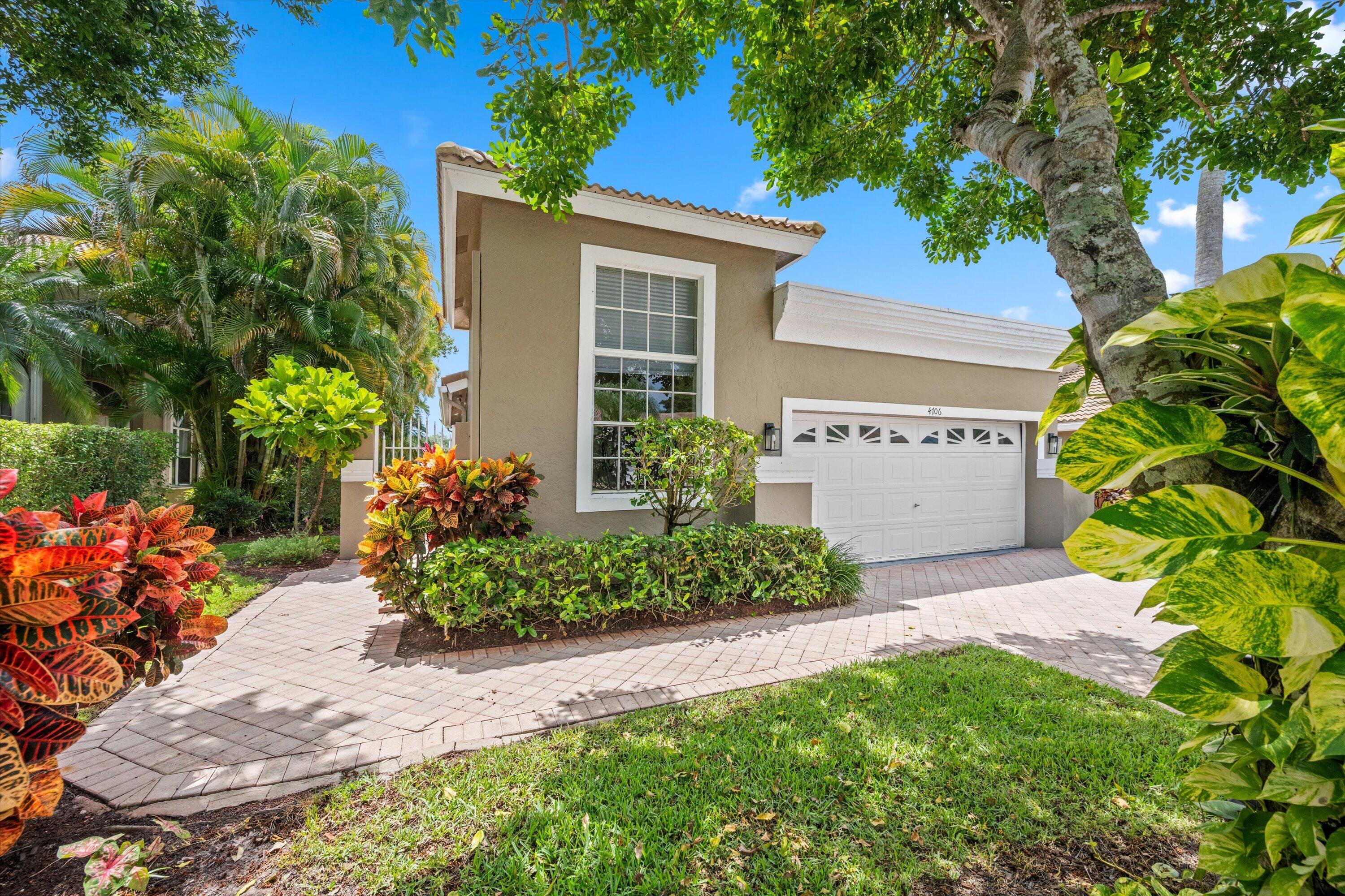 4706 Carlton Golf Drive, Lake Worth FL 33449