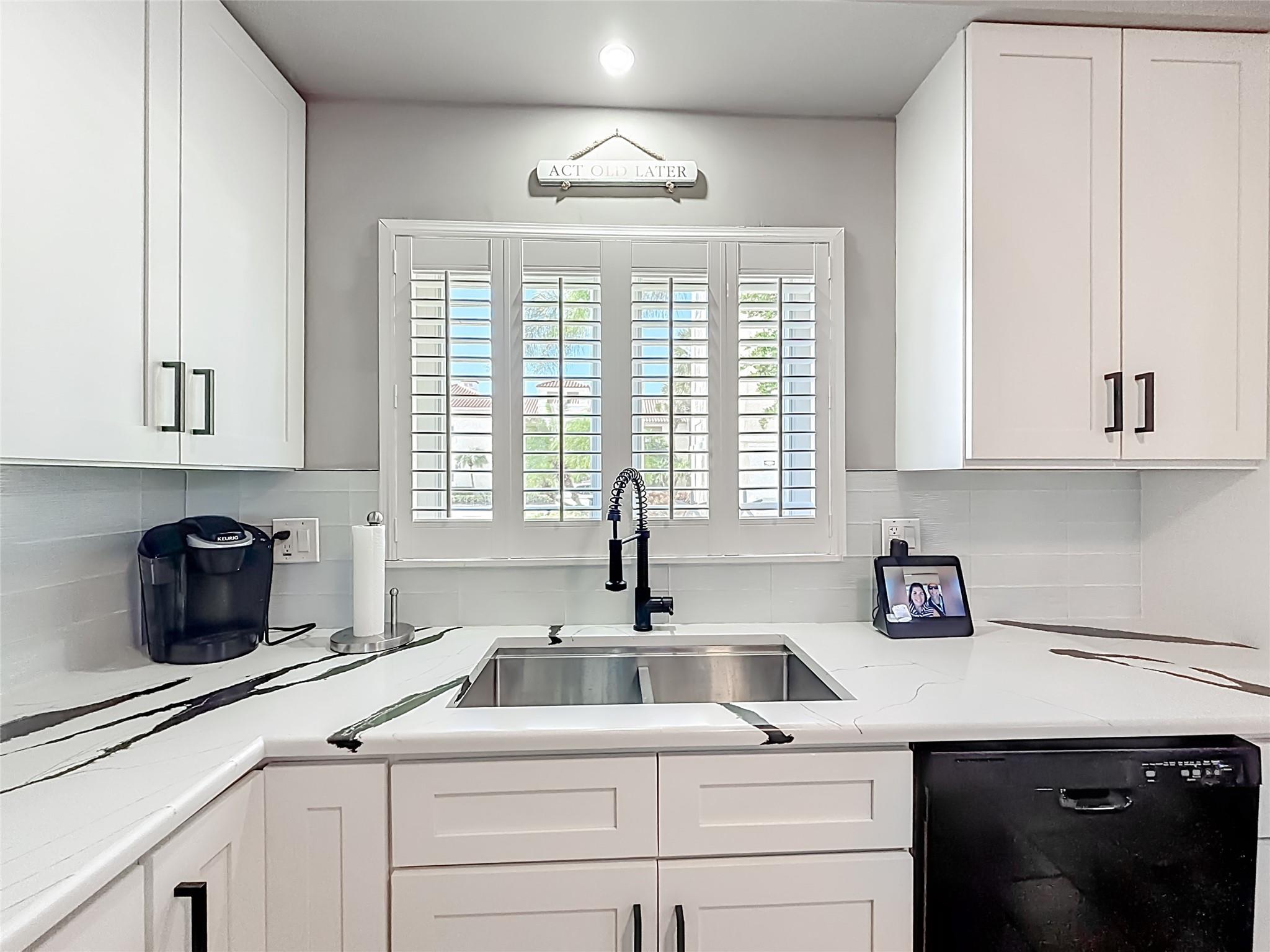 5040 Harmony Cir 108